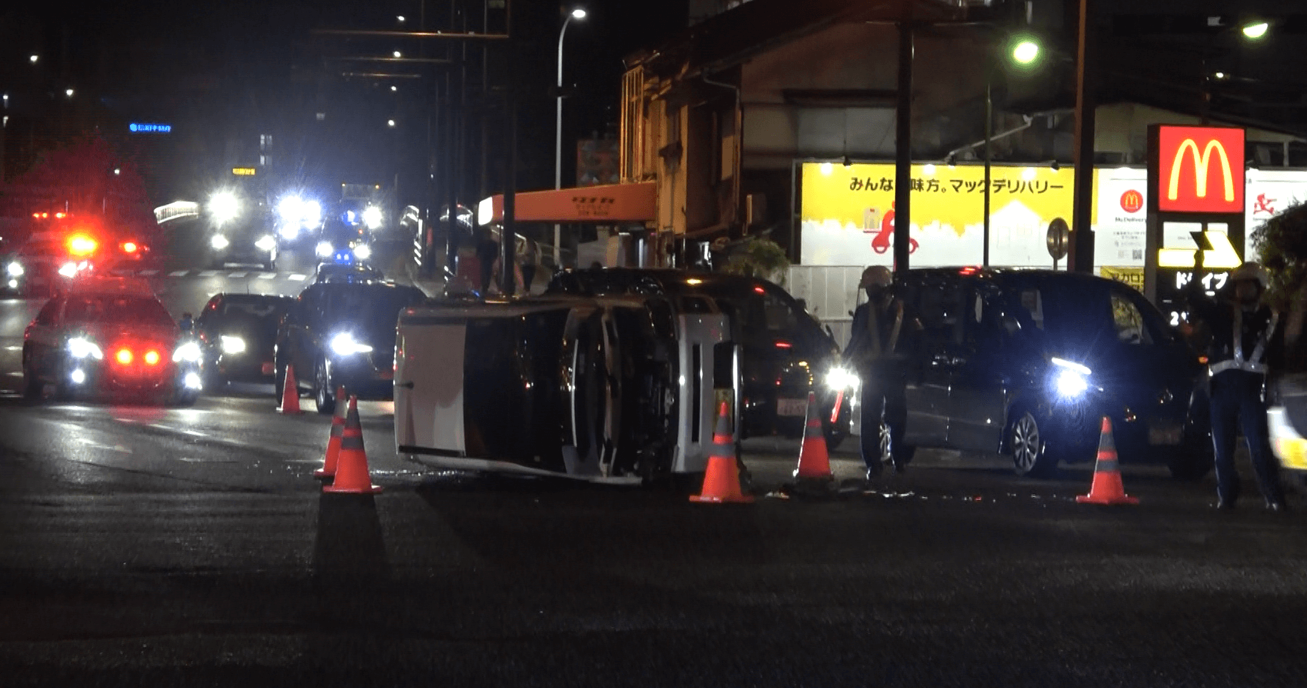 ＧＷ中日…車同士の事故で横転　広島市