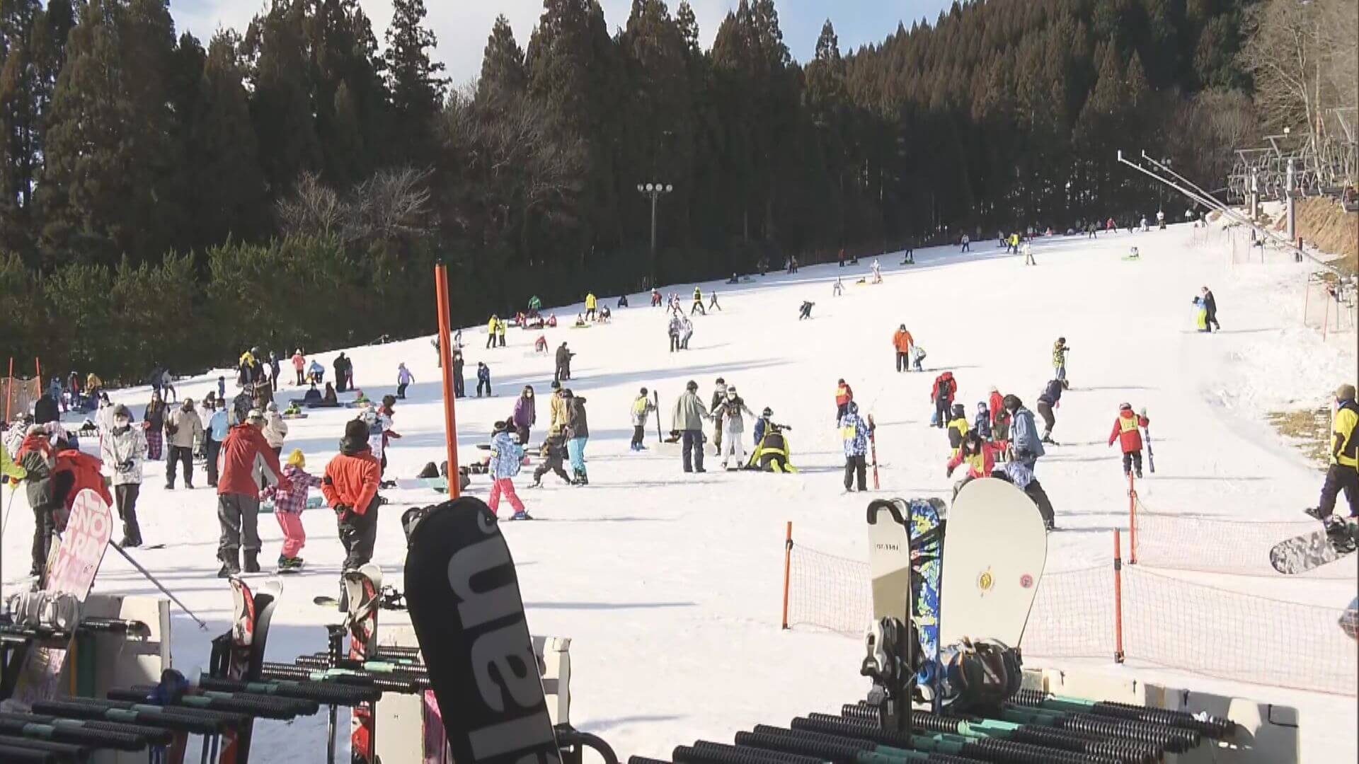 コロナ禍の３連休初日　シーズン真っただ中のスキー場は今　広島・廿日市市
