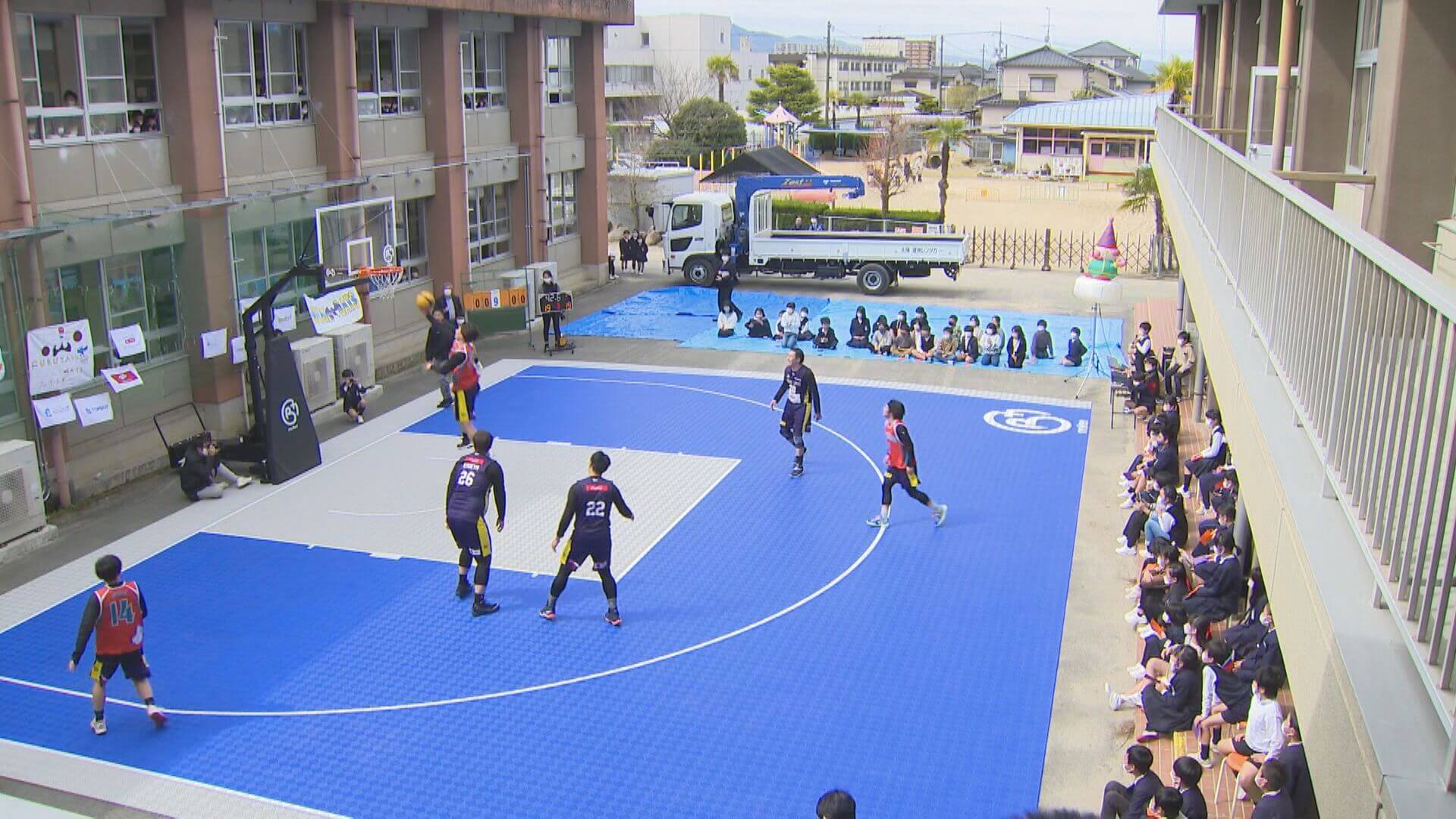 小学生が企画 学校でプロバスケットボールの試合 福山市 ニュース 報道 Home広島ホームテレビ
