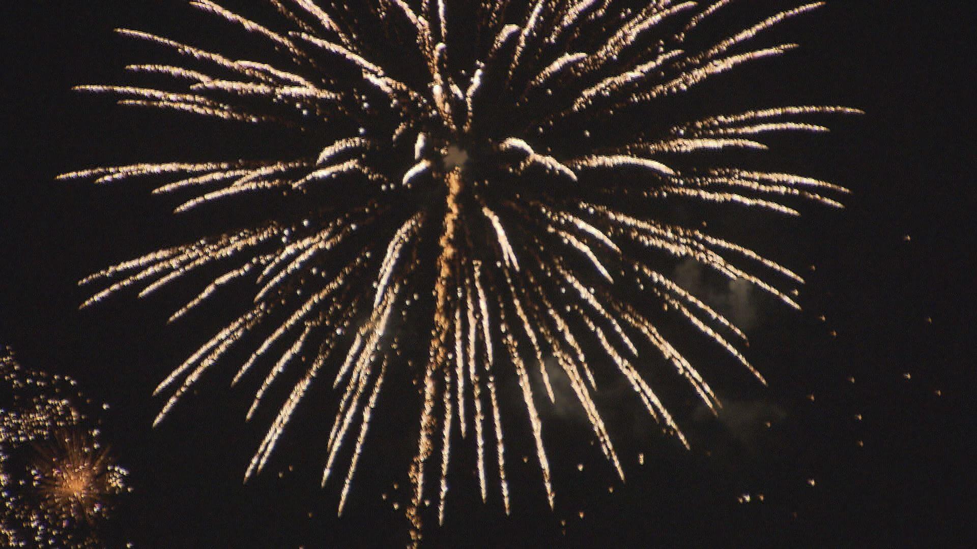 花火駅伝 春の夜空に 大輪の花 広島 呉市 ニュース 報道 Home広島ホームテレビ