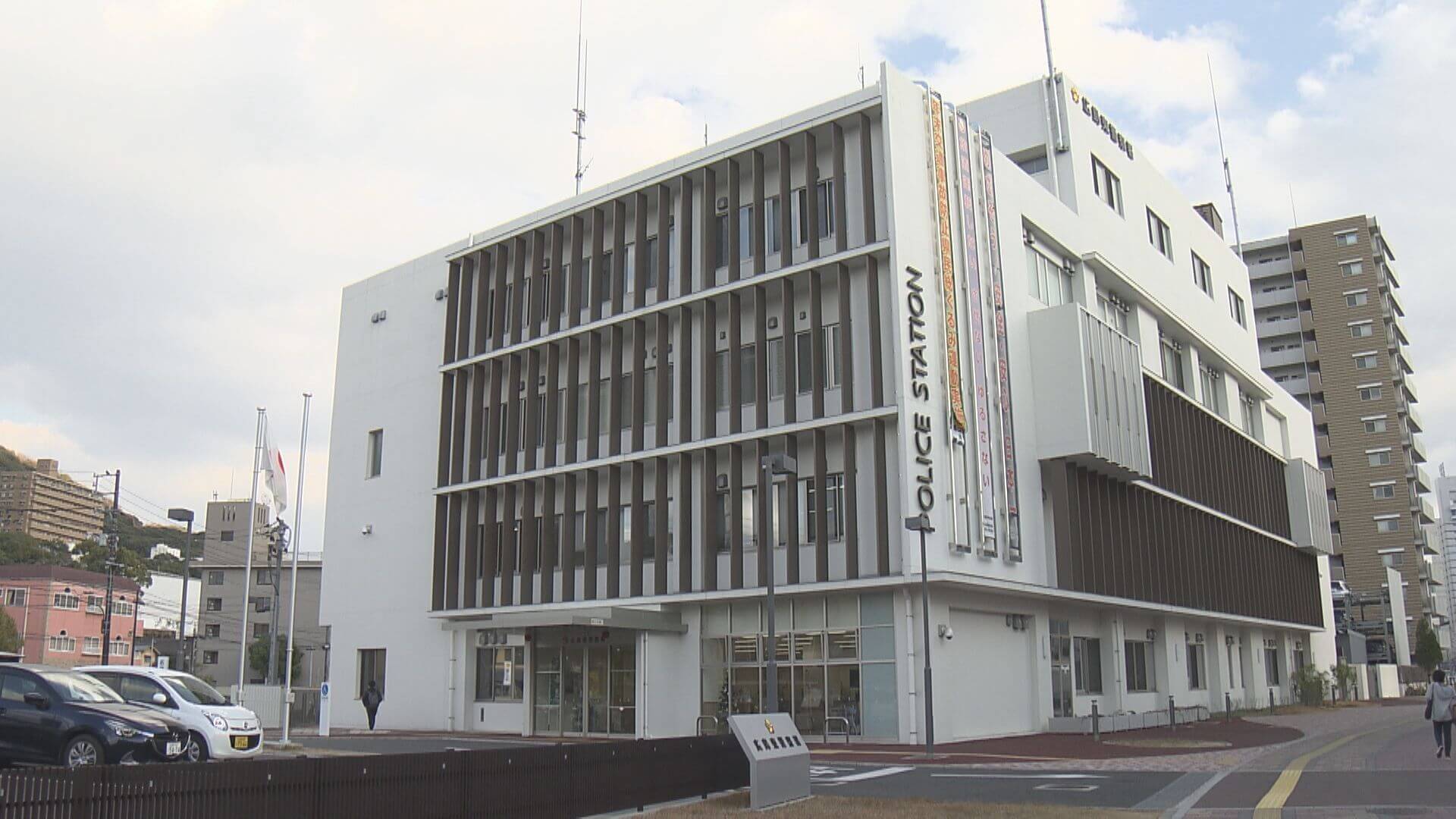 「トイレ貸して」不審者と同一人物か　住宅に侵入し物色しタバコも…職業不詳の男（２７）逮捕　広島
