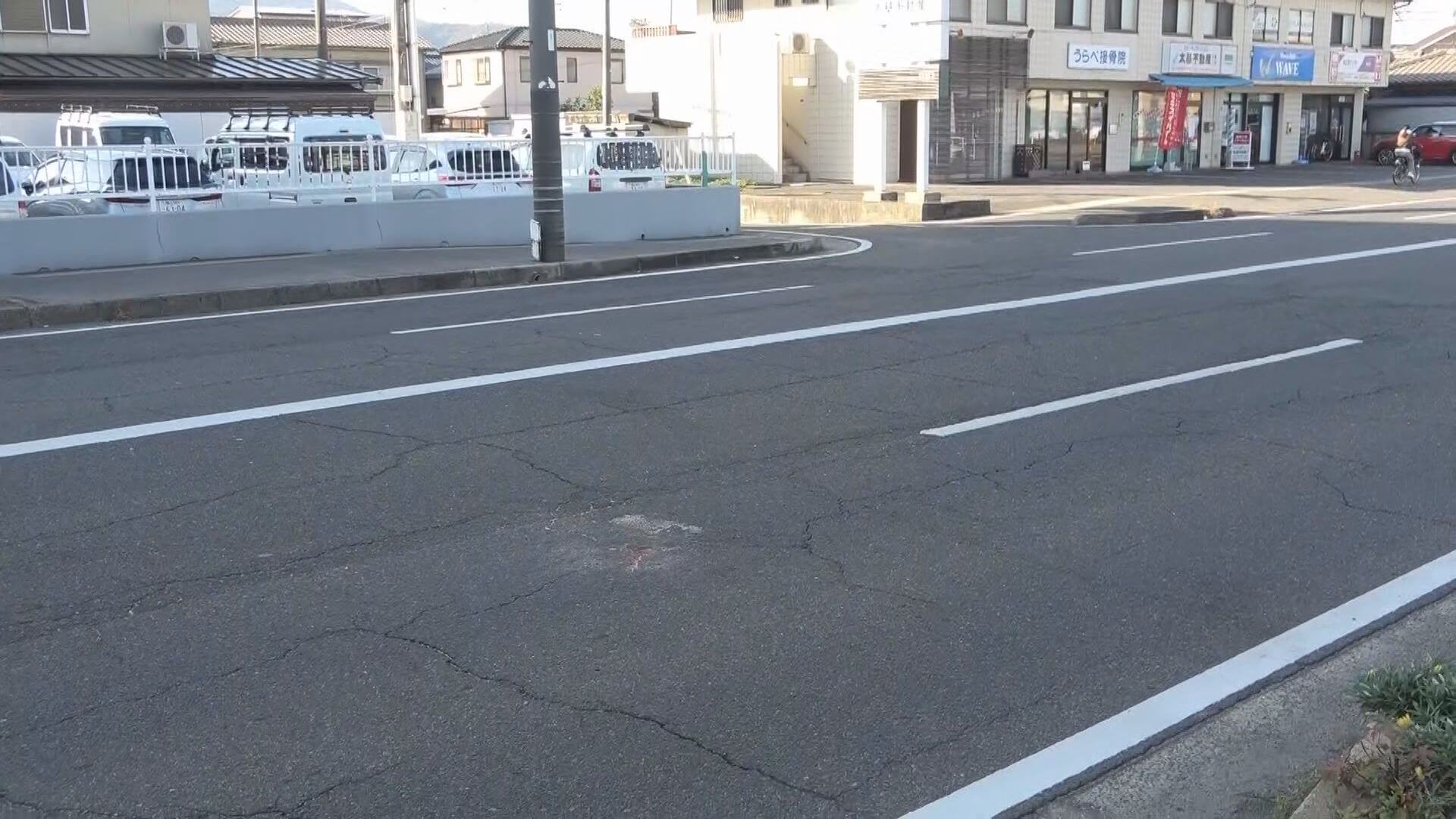 ９４歳男性が死亡　横断歩道ない市道で車にはねられる　広島・福山市