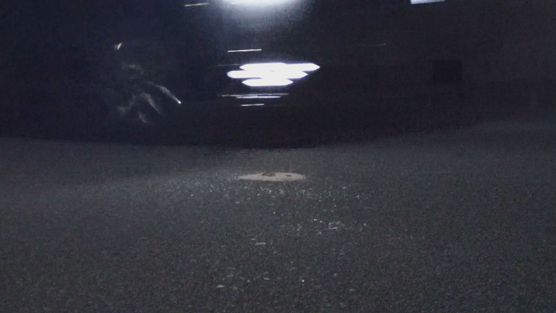 男性が軽自動車にはねられ意識不明　福山市