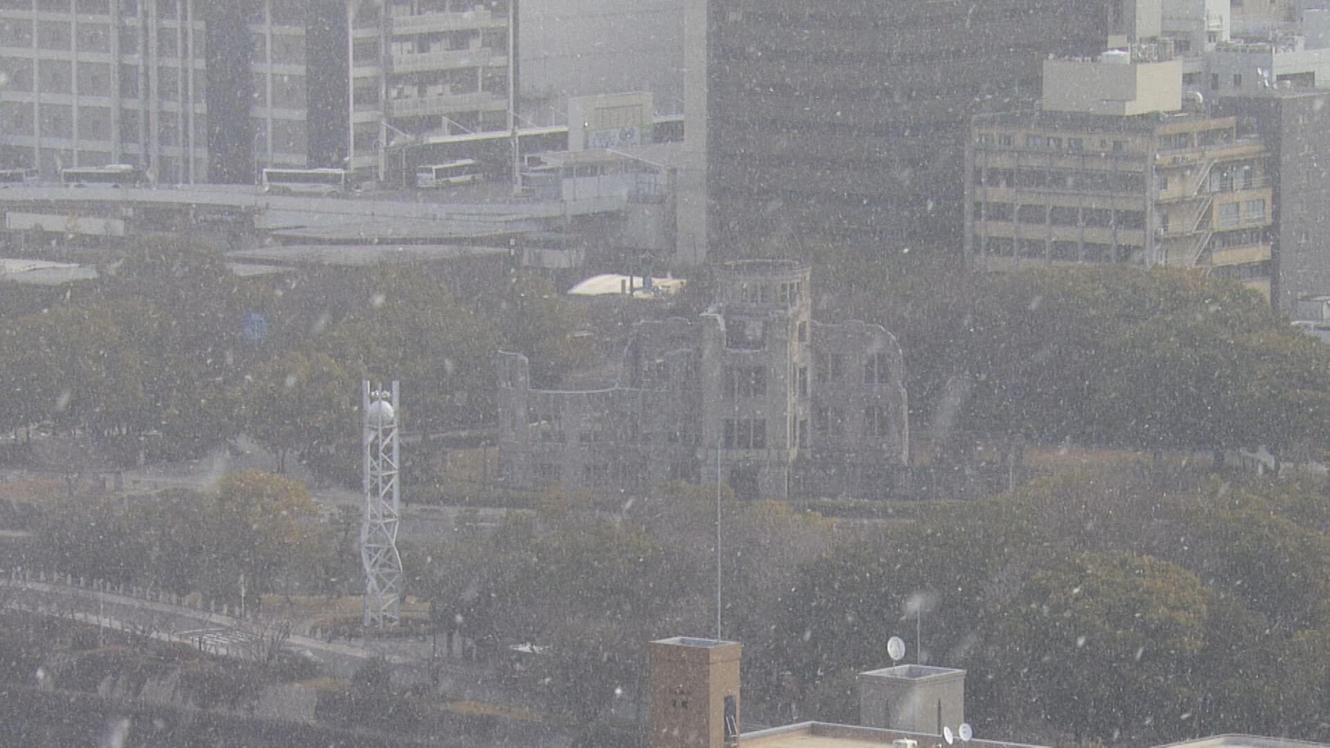 広島県内ほとんどで氷点下　広島市中区でも雪 ２４日ごろまで寒波続く見込み