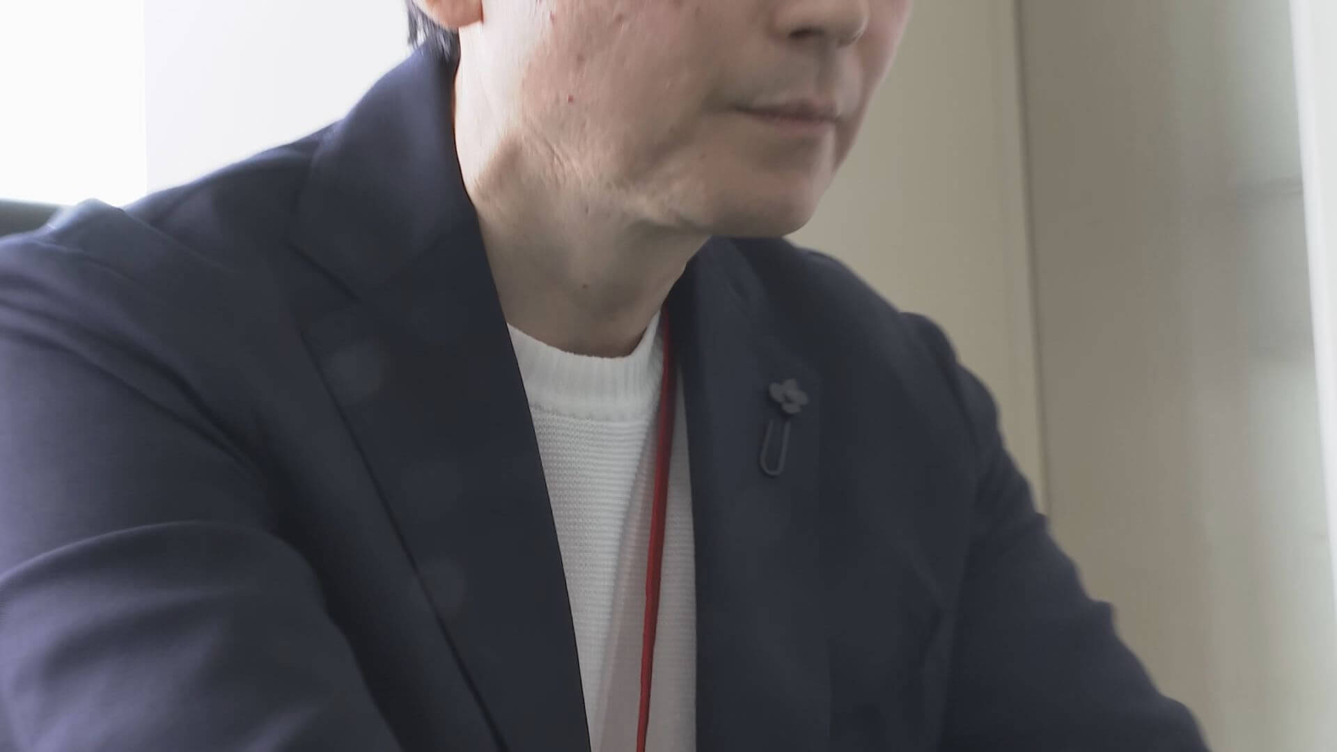警察の服装をオフィスカジュアルに　広島