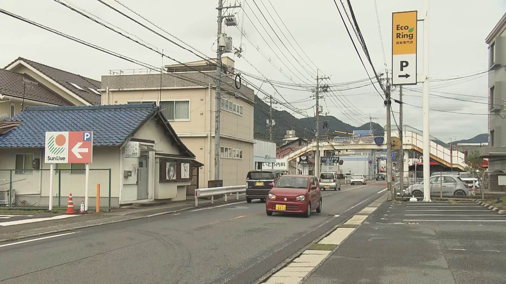 歩行者男性（５０）バイクにはねられ重体　広島市安佐北区