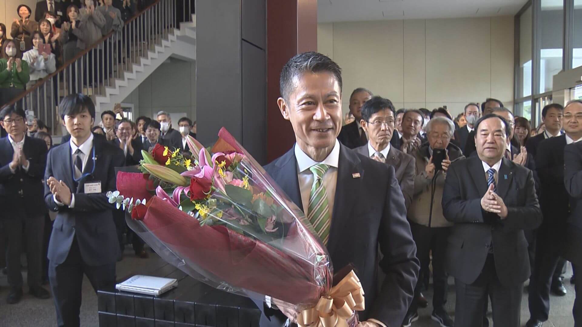 湯崎知事４期１６年の任期終える　「底力を引き出すために汗かいた１６年」　広島