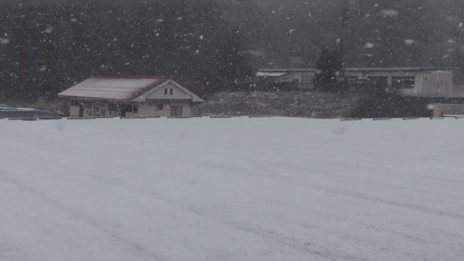 【速報】広島で初雪観測　西日本で最速　平年より5日早く