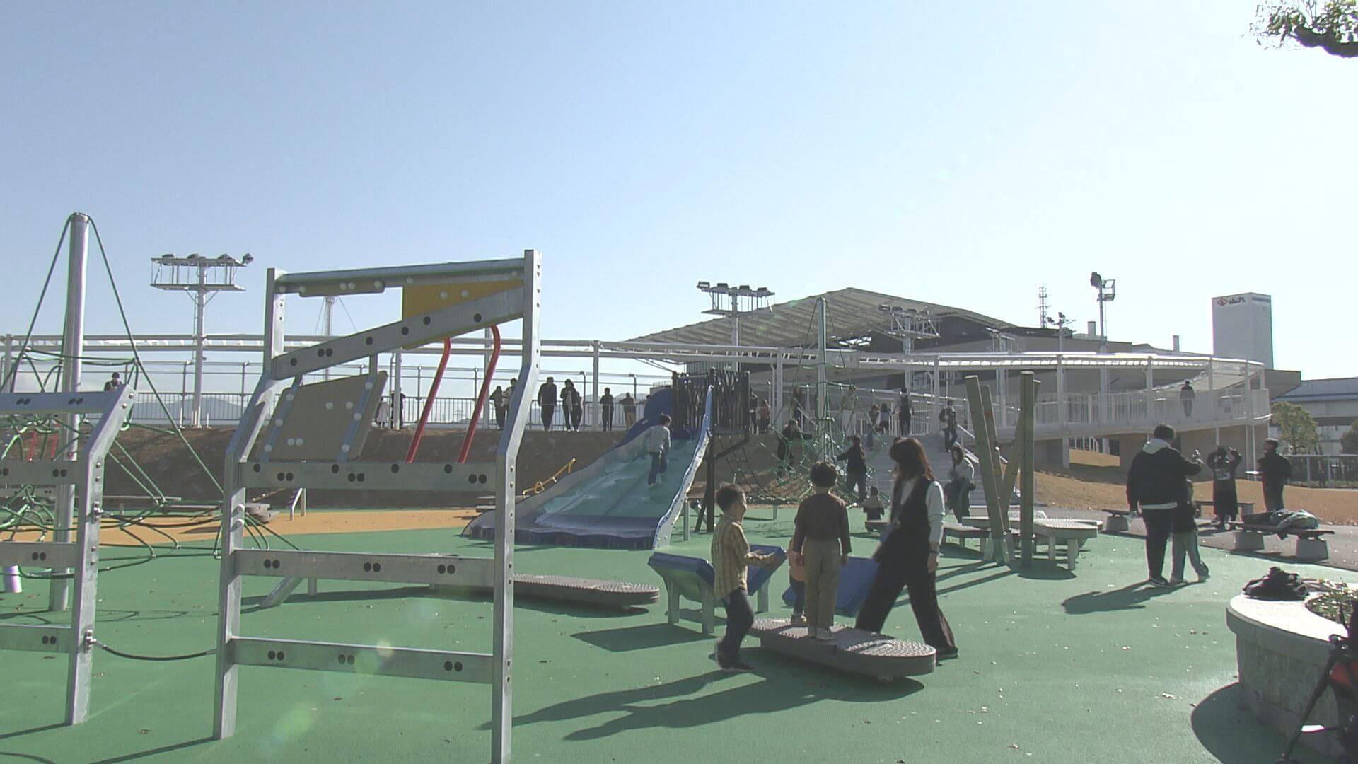 広島競輪場　子ども向けエリア完成　西日本初の大型遊具など設置　