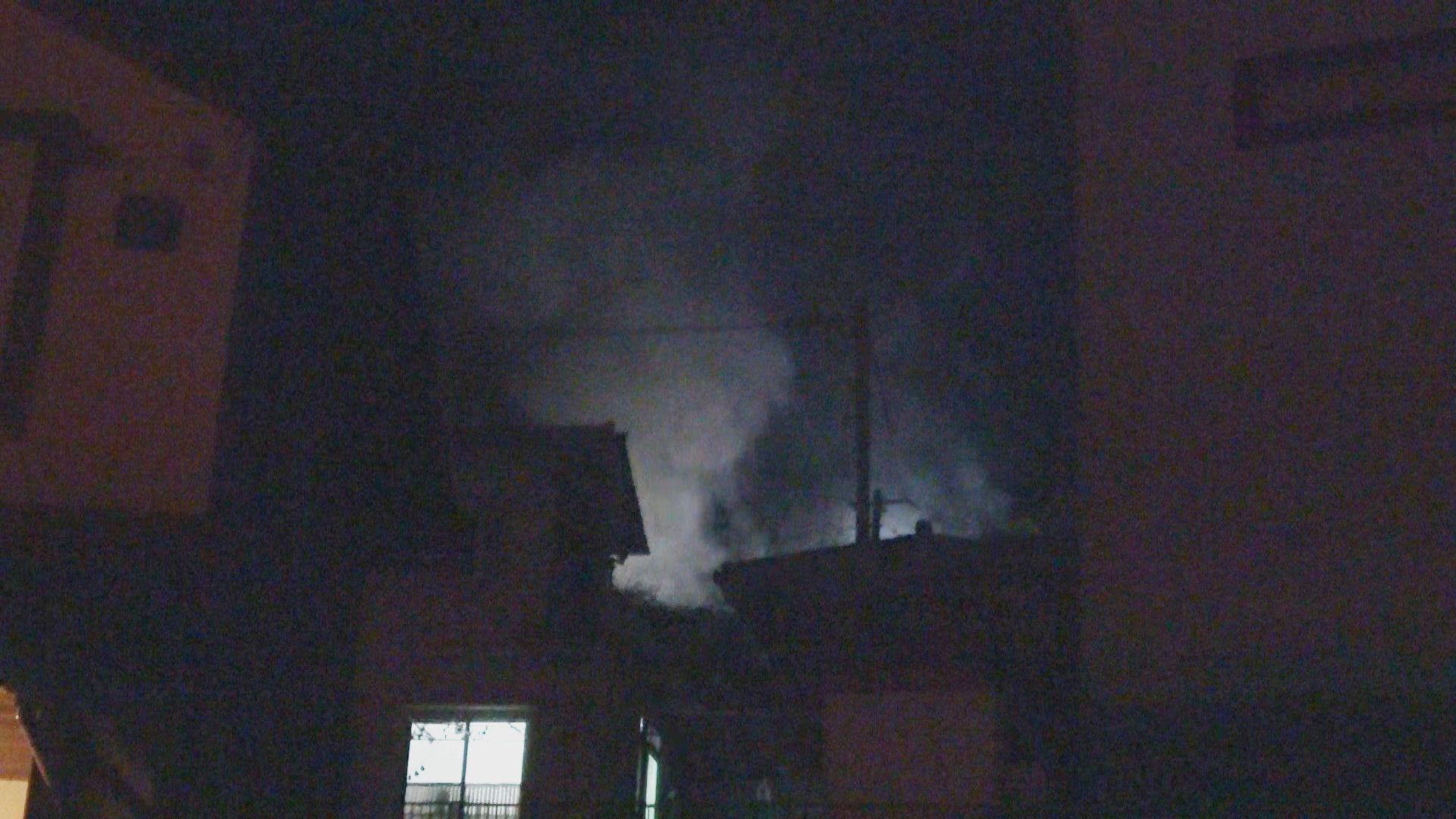 広島市安芸区で住宅が全焼　住人は軽傷見込み