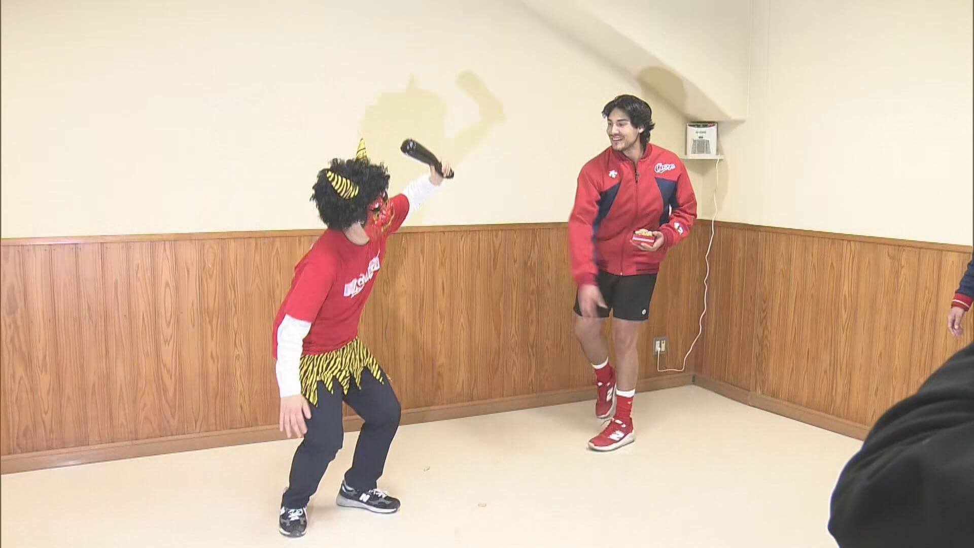 カープ春季キャンプ第１クール最終日　新外国人ターノック初ブルペン　節分も初体験