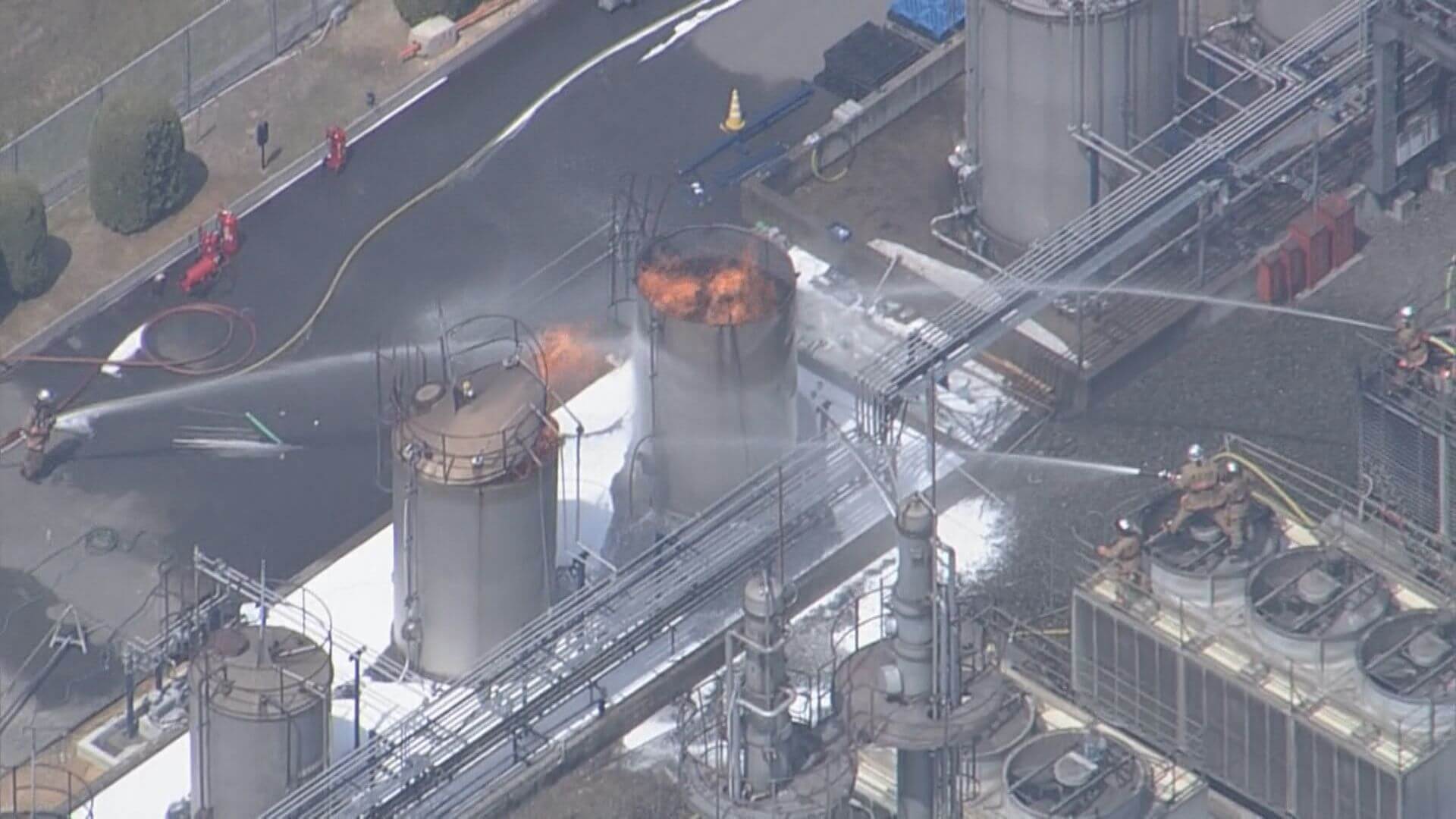 製薬工場でタンク爆発　５人けが　広島・三次市