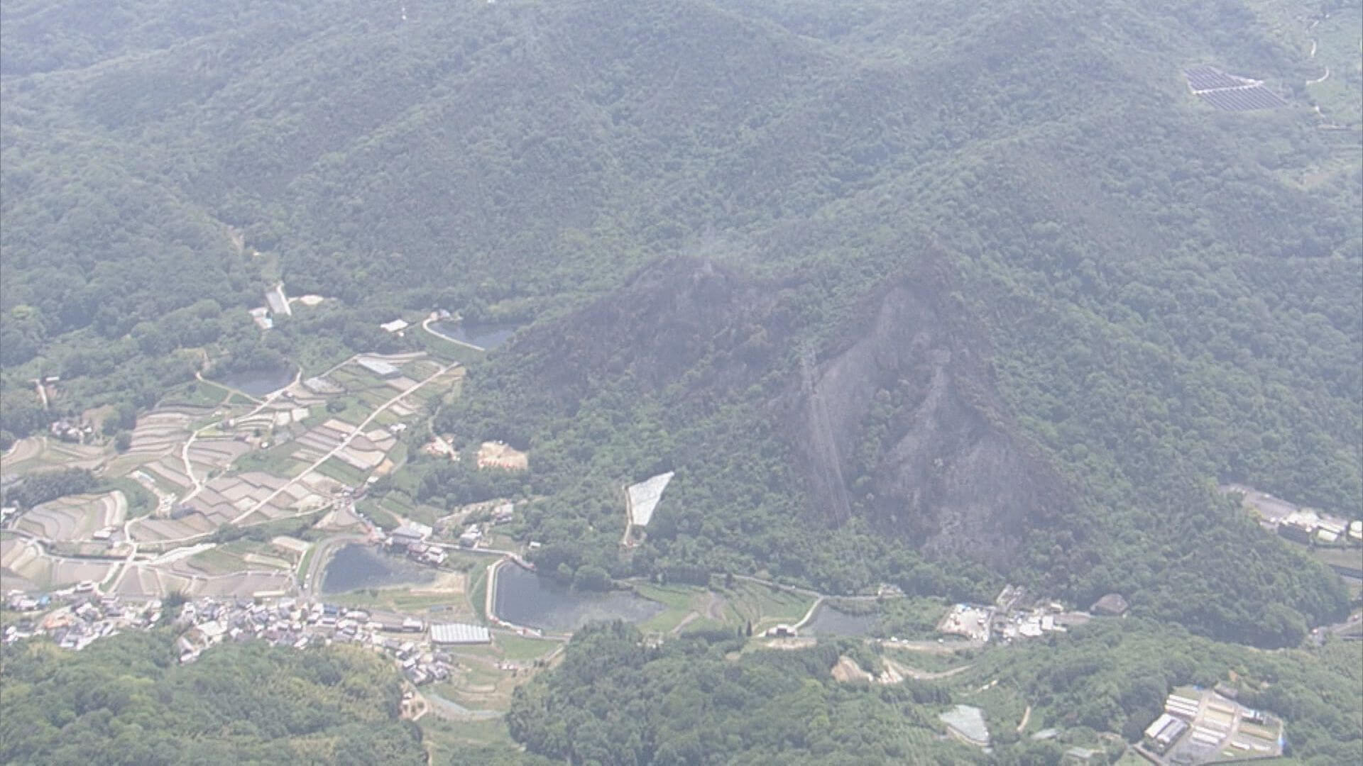 広島・福山市の山林火災 消火活動続く　約１５ha焼けるもけが人なし