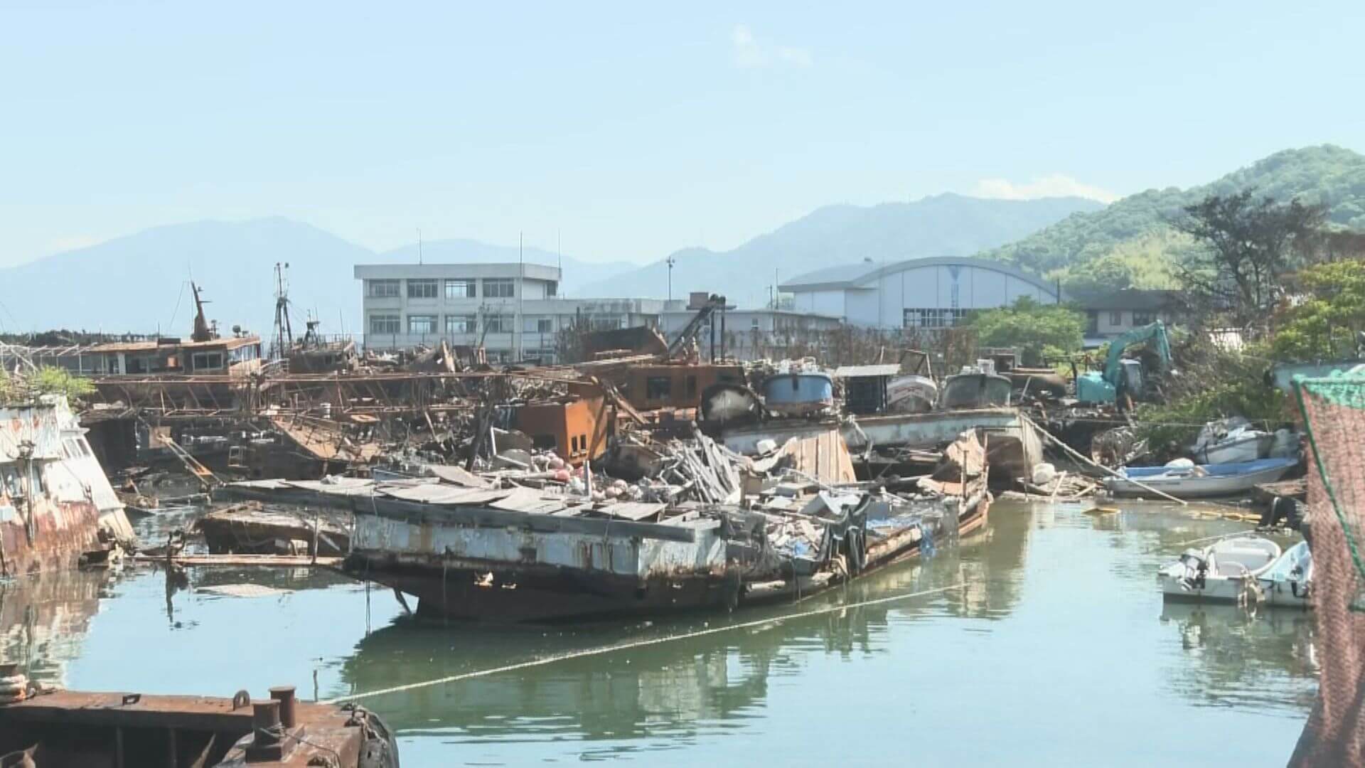 呉市音戸町の火災　発生６日目で鎮火　船の解体現場から出火