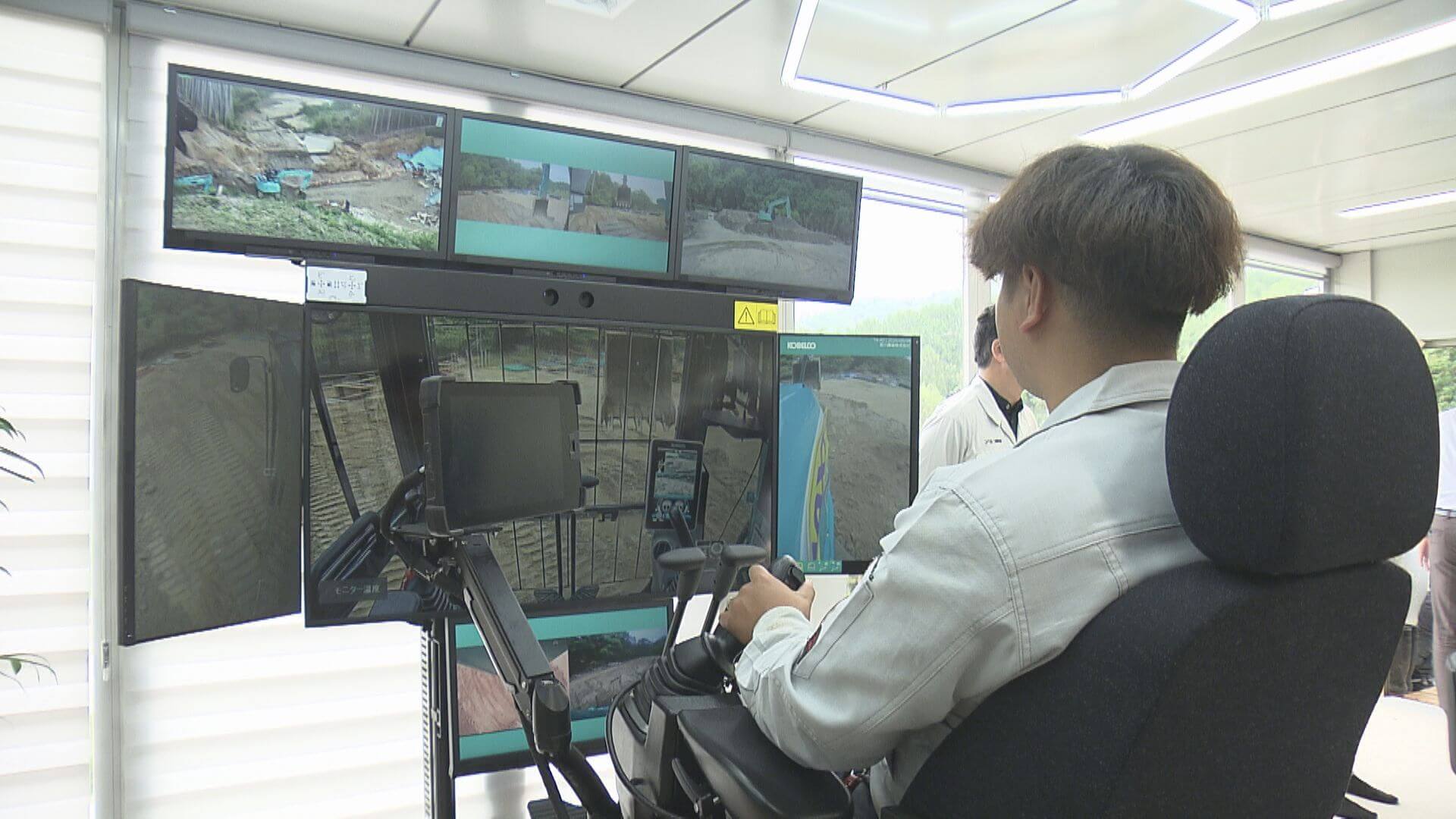 １人で２現場 重機を遠隔操作　約３５％～４０％の省人化に　広島