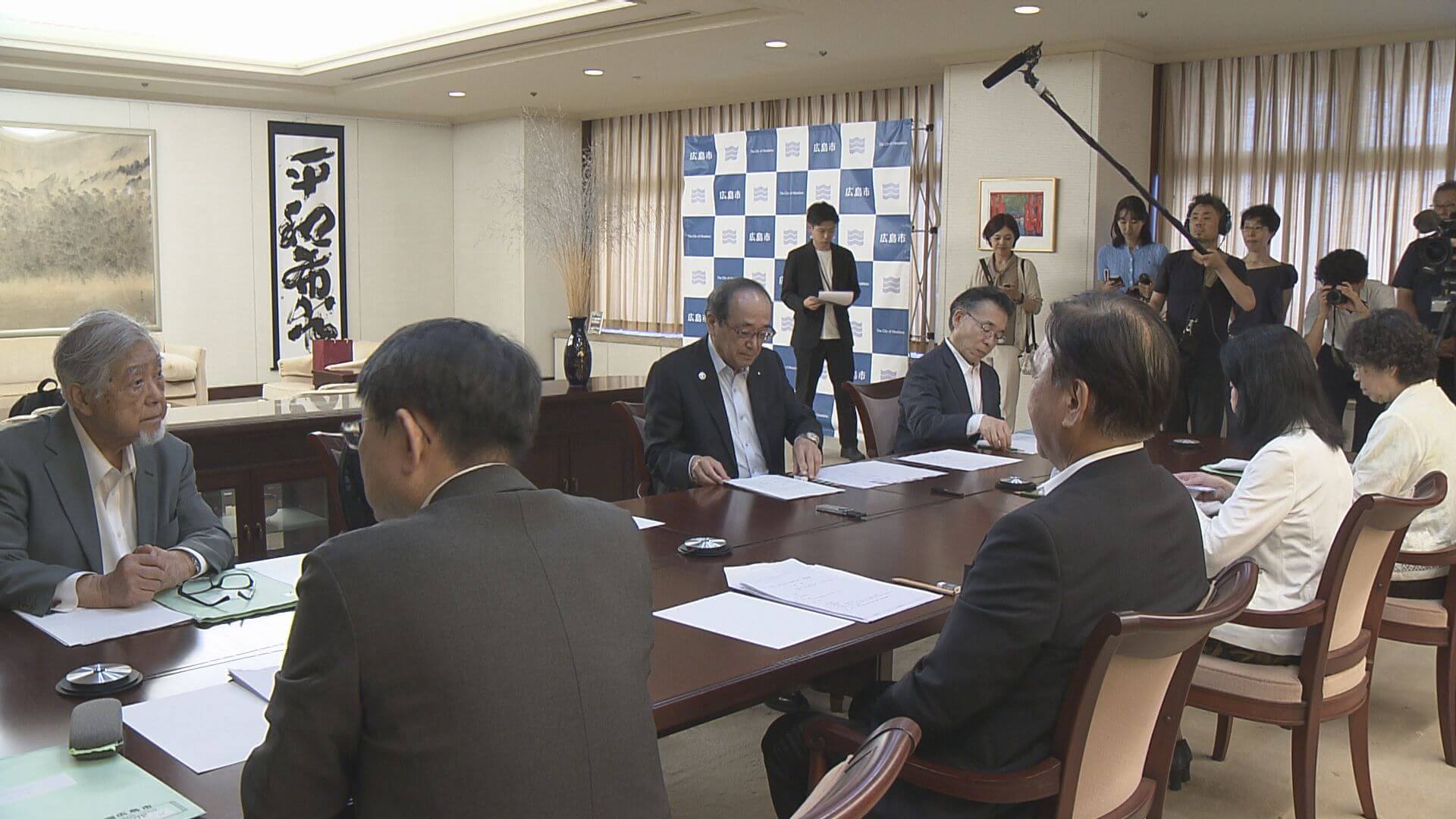 平和宣言　懇談会で文案を協議　被爆者３人の体験も　広島　