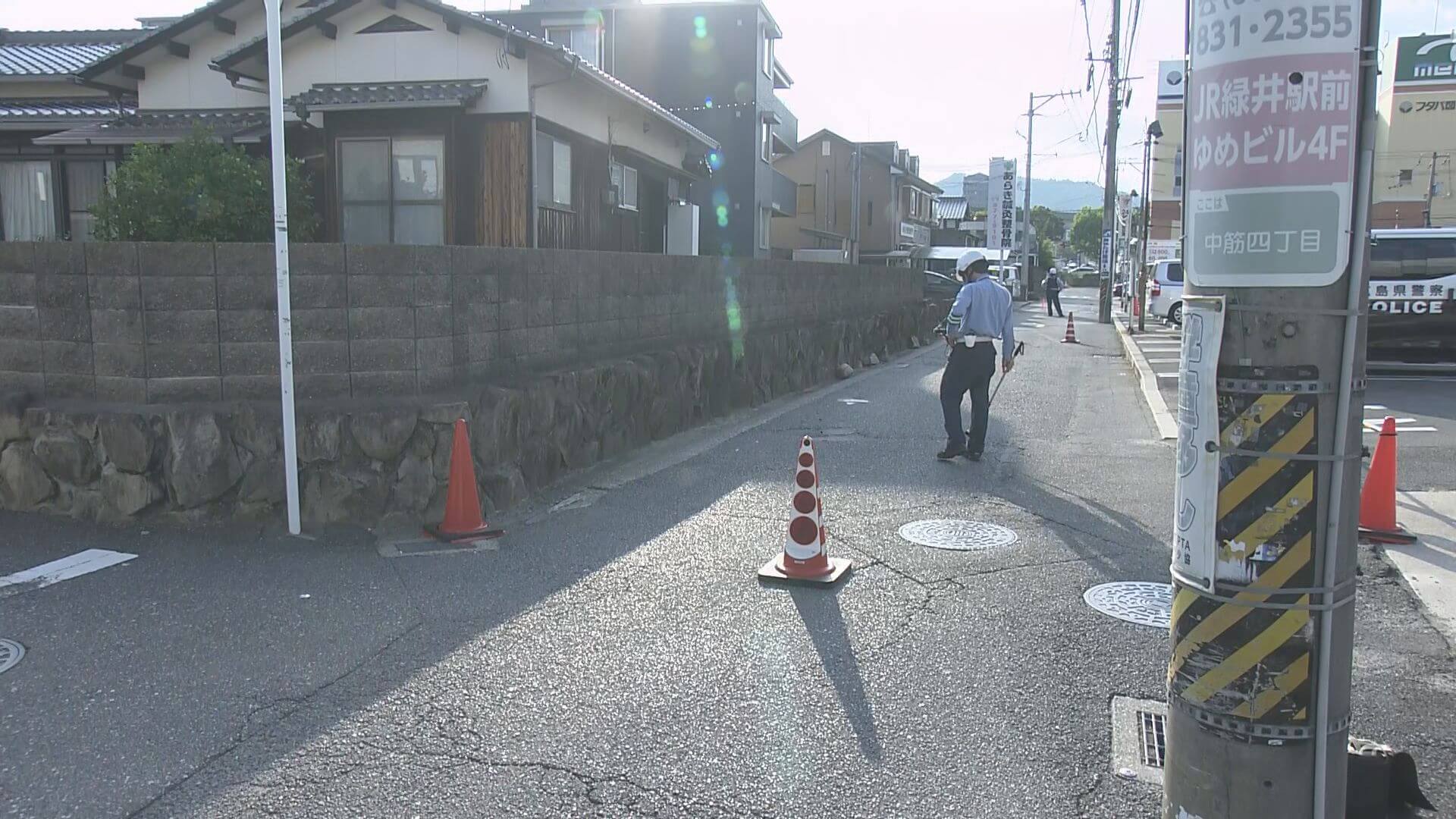 車と出合い頭に衝突か　自転車の８０代女性が意識不明　広島市安佐南区