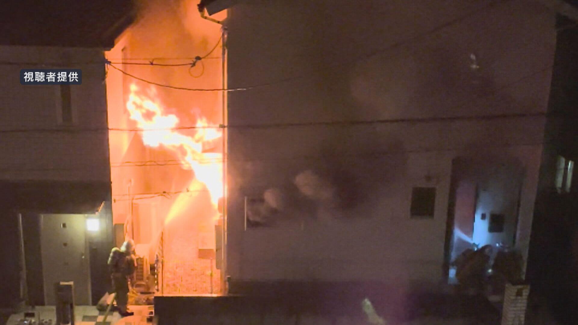 空き家の火事　リビング付近に放火か　逮捕の所有者の男（３７）容疑切り替え送検